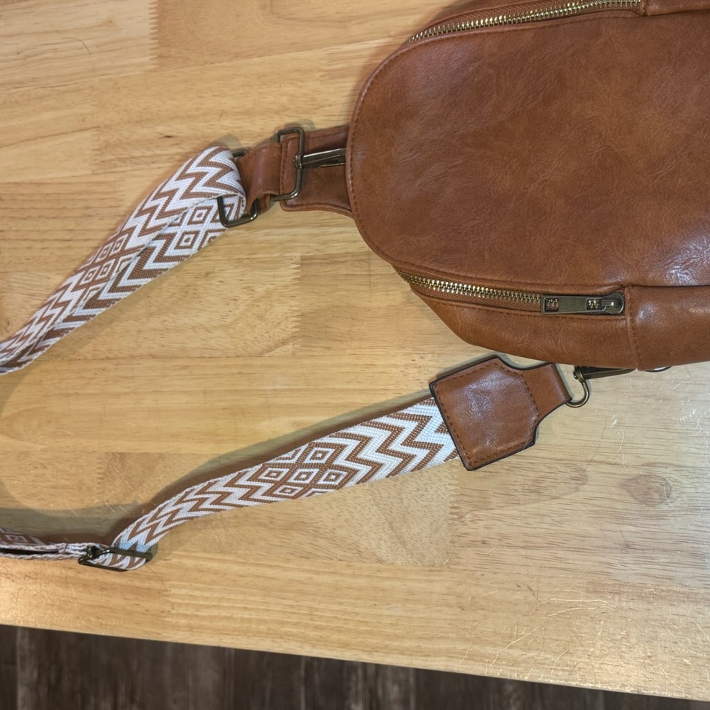 Brown Leather Crossbody Bag with Patterned Strap